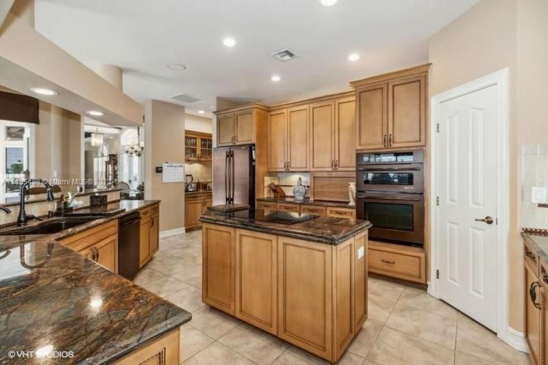 1524 Columbian Drive, Punta Gorda, FL 33950 Photo