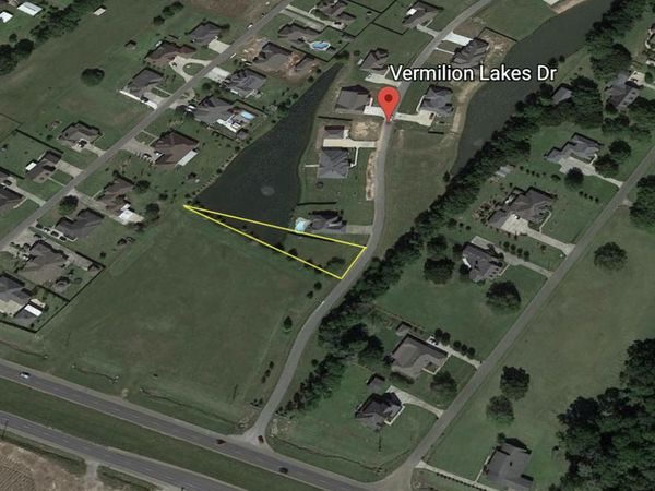 8934 Vermilion Lakes Drive, Abbeville, LA 70510