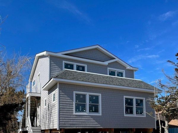 334 Dehnhoff, Ocean Beach, NY 11770