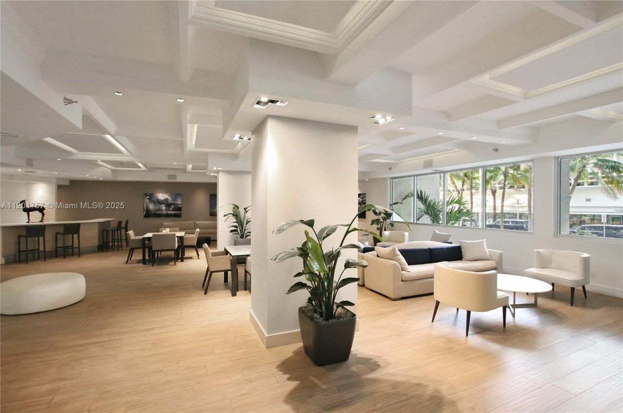 100 Lincoln Rd, Unit 940, Miami Beach, FL 33139 Photo