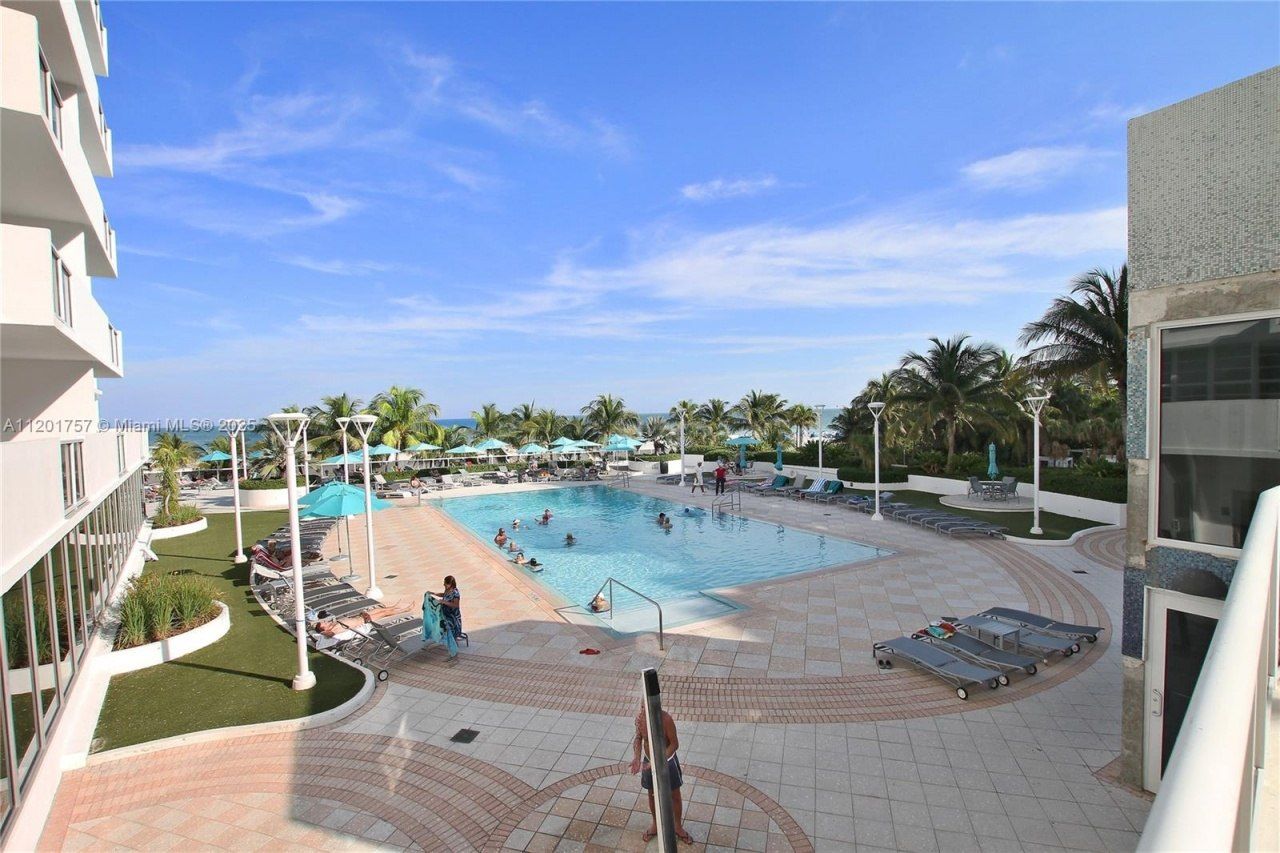 100 Lincoln Rd, Unit 940, Miami Beach, FL 33139 Photo