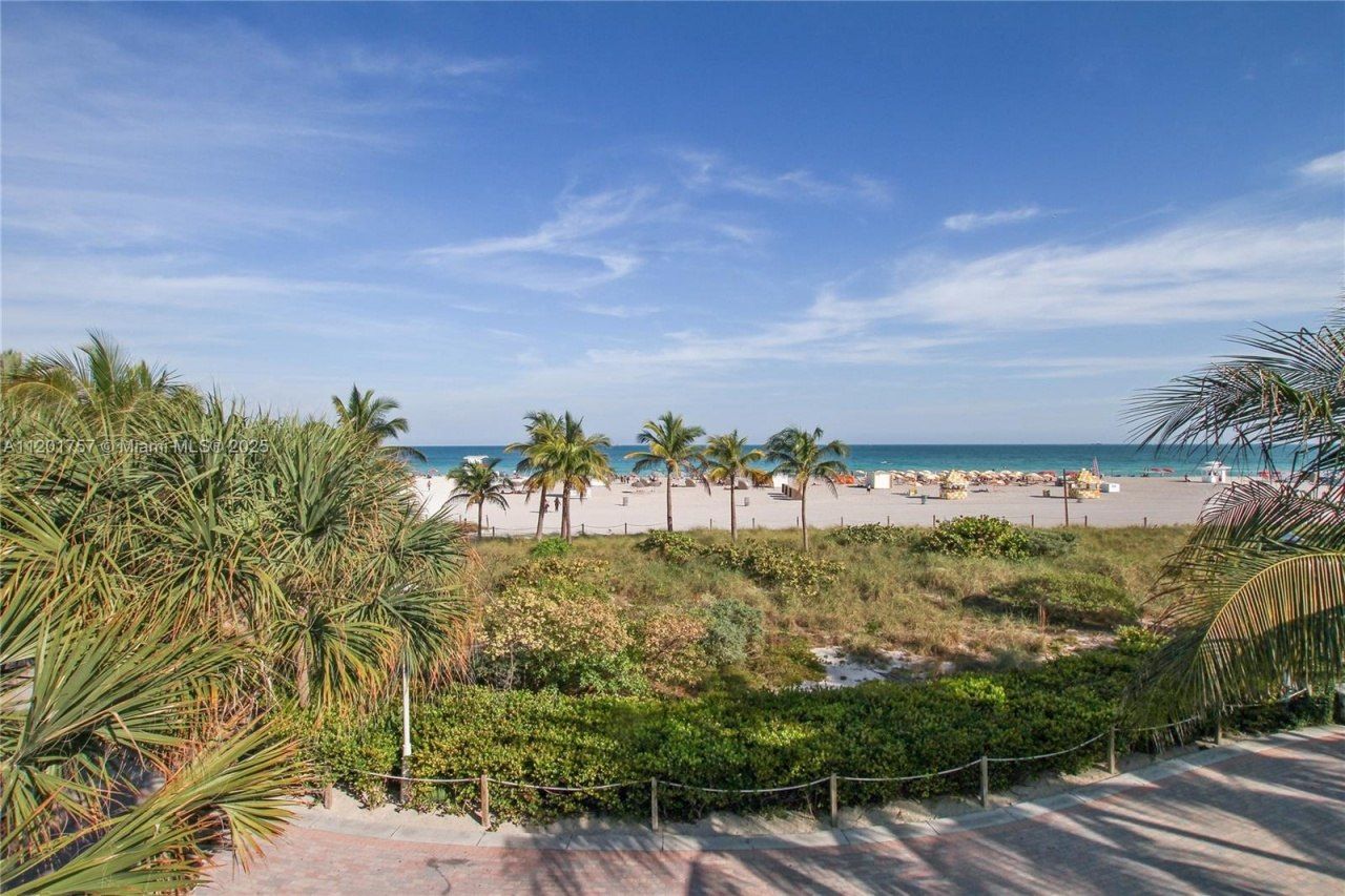 100 Lincoln Rd, Unit 940, Miami Beach, FL 33139 Photo