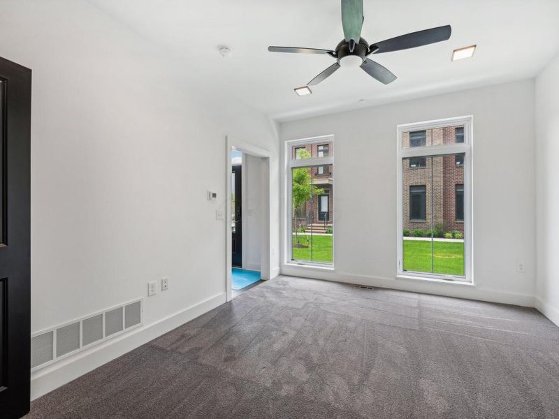 502 Riverfront Lane, Columbus, OH 43201 Photo 10