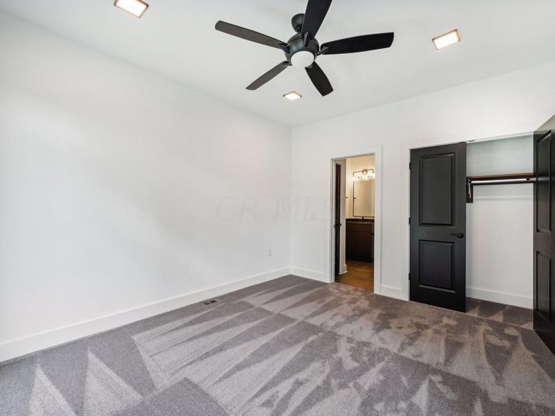 502 Riverfront Lane, Columbus, OH 43201 Photo 9