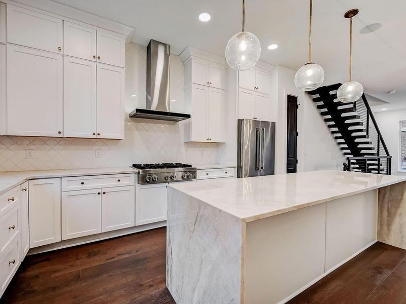 512 Riverfront Lane, Columbus, OH 43201 Photo 11