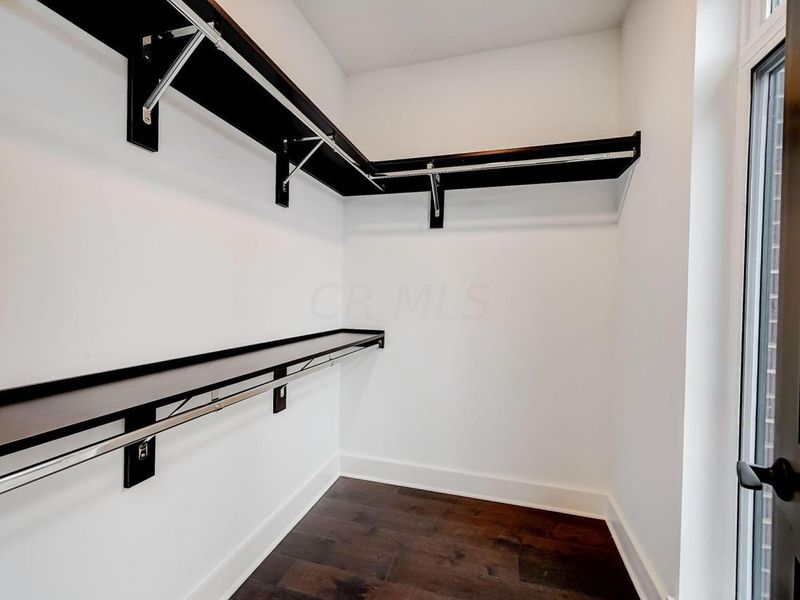 512 Riverfront Lane, Columbus, OH 43201 Photo 33