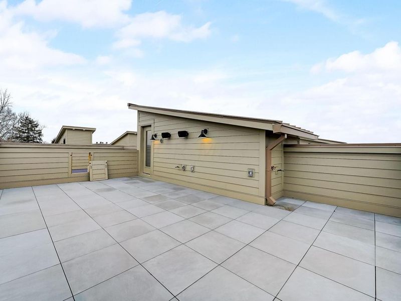 512 Riverfront Lane, Columbus, OH 43201 Photo 38