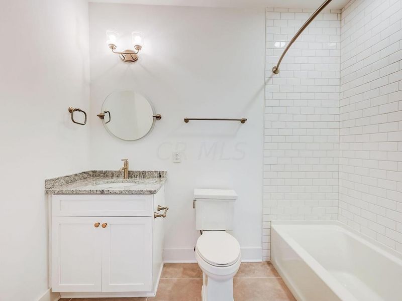 512 Riverfront Lane, Columbus, OH 43201 Photo 7