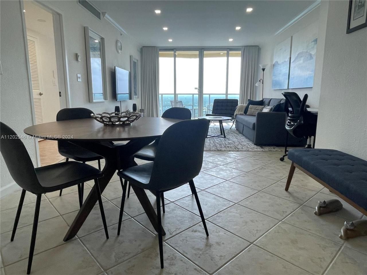 2501 S Ocean Dr, Unit PH28, Hollywood, FL 33019 Photo