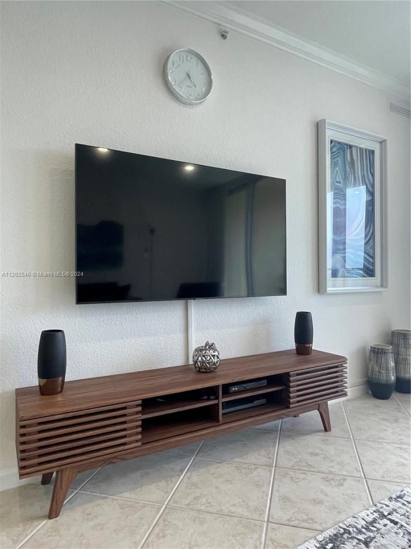 2501 S Ocean Dr, Unit PH28, Hollywood, FL 33019 Photo