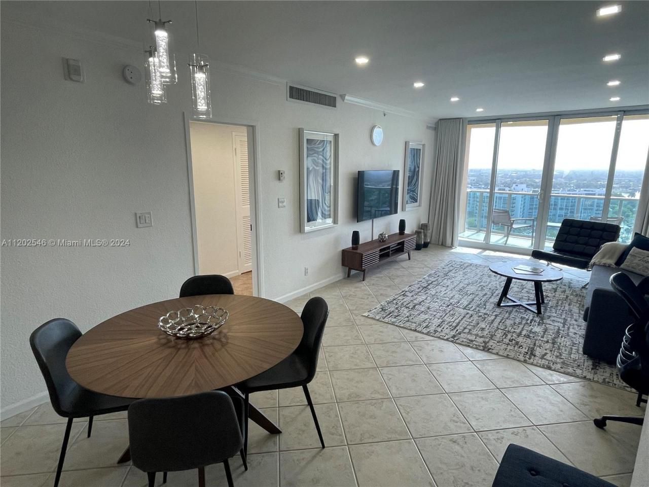 2501 S Ocean Dr, Unit PH28, Hollywood, FL 33019 Photo