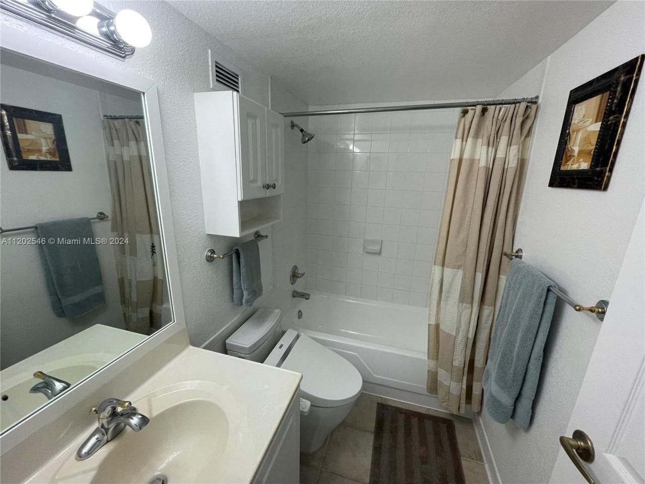 2501 S Ocean Dr, Unit PH28, Hollywood, FL 33019 Photo