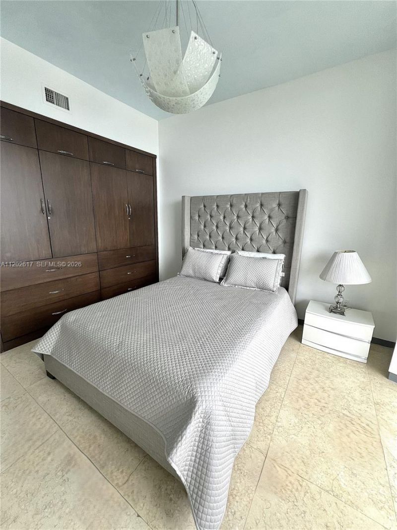 16001 Collins Ave, Unit 1705, Sunny Isles Beach, FL 33160 Photo