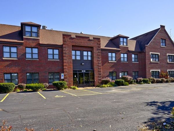 615 LONGWOOD N, Rockford, IL 61107