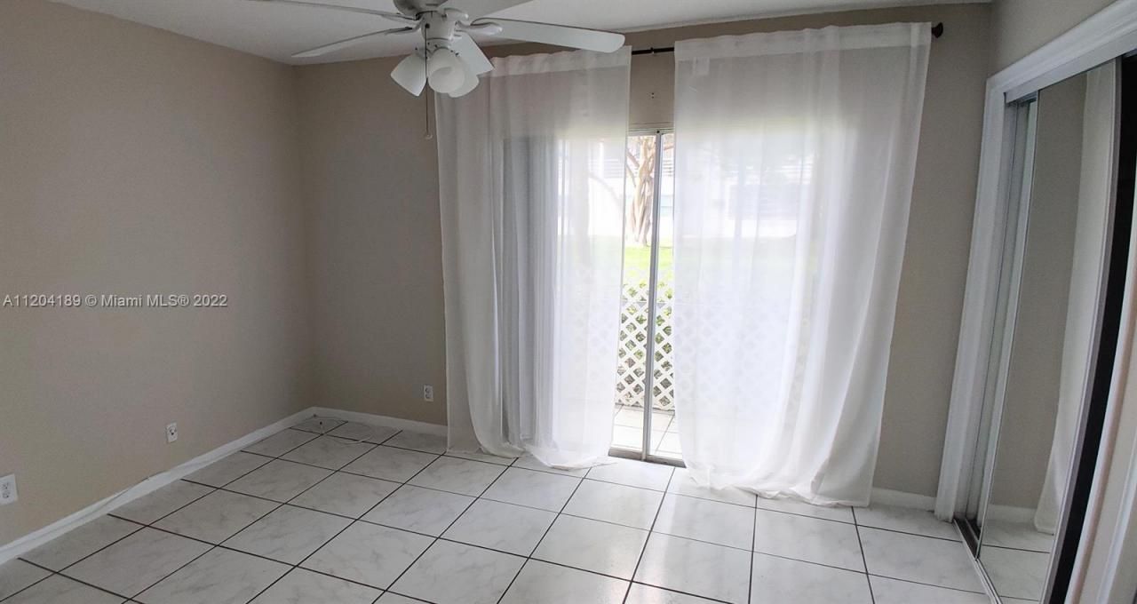 155 Easthampton G, Unit 155, West Palm Beach, FL 33417 Photo