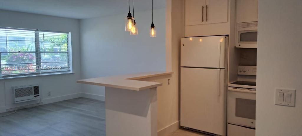 155 Easthampton G, Unit 155, West Palm Beach, FL 33417 Photo