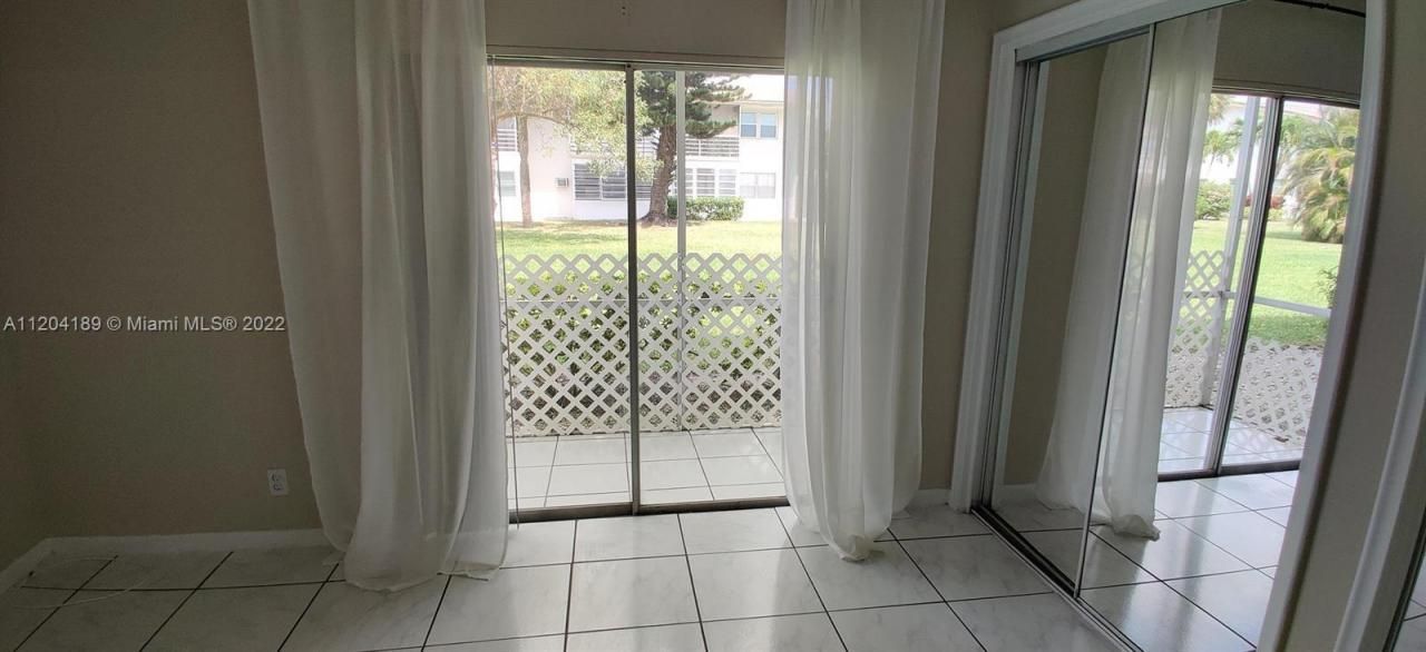 155 Easthampton G, Unit 155, West Palm Beach, FL 33417 Photo