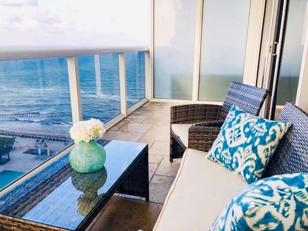1830 S Ocean Dr, Unit 1709, Hallandale Beach, FL 33009