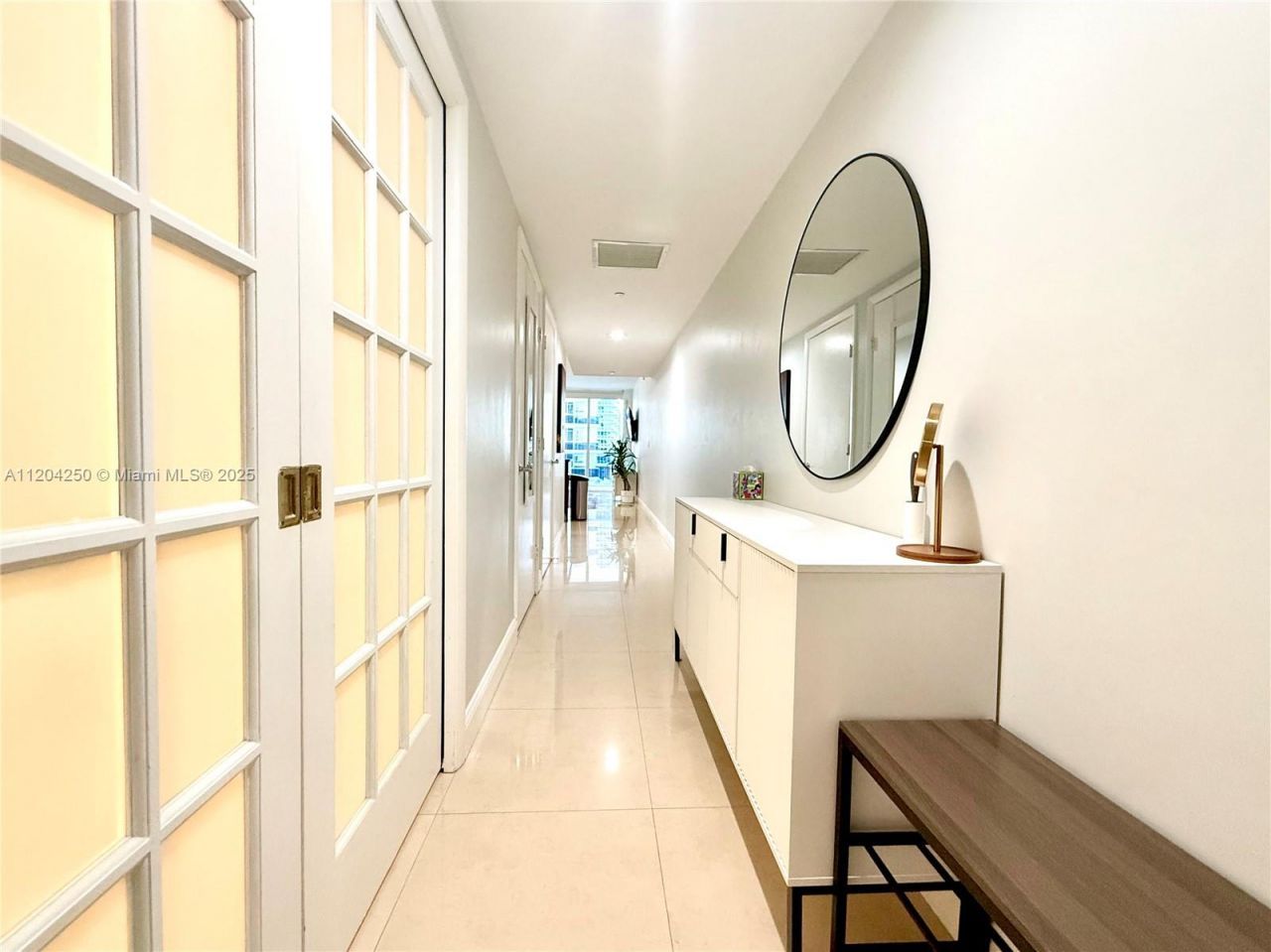 1830 S Ocean Dr, Unit 1709, Hallandale Beach, FL 33009 Photo