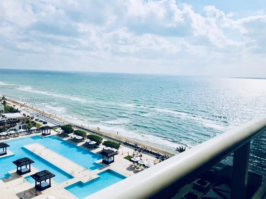 1830 S Ocean Dr, Unit 1709, Hallandale Beach, FL 33009 Photo