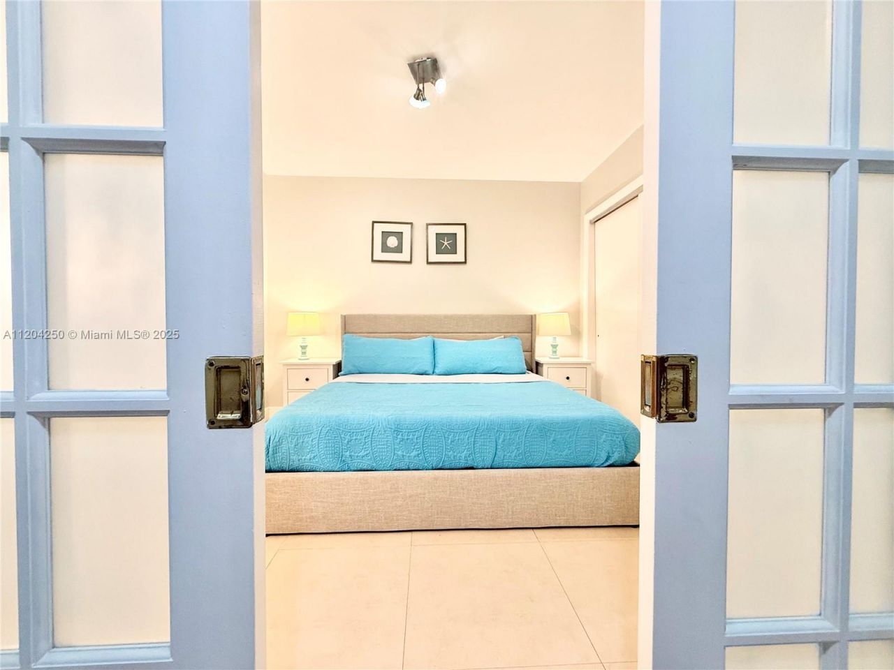 1830 S Ocean Dr, Unit 1709, Hallandale Beach, FL 33009 Photo