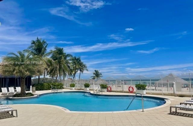 16699 Collins Ave, Unit 2704, Sunny Isles Beach, FL 33160 Photo