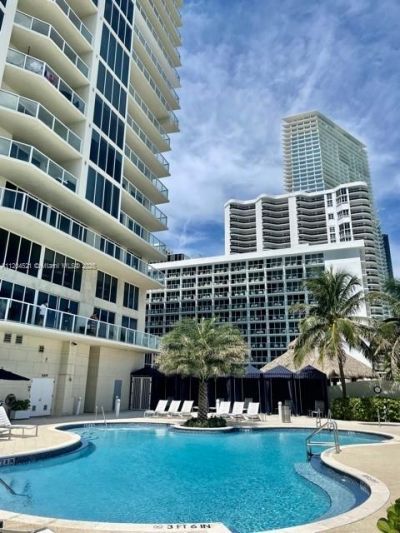 16699 Collins Ave, Unit 2704, Sunny Isles Beach, FL 33160 Photo
