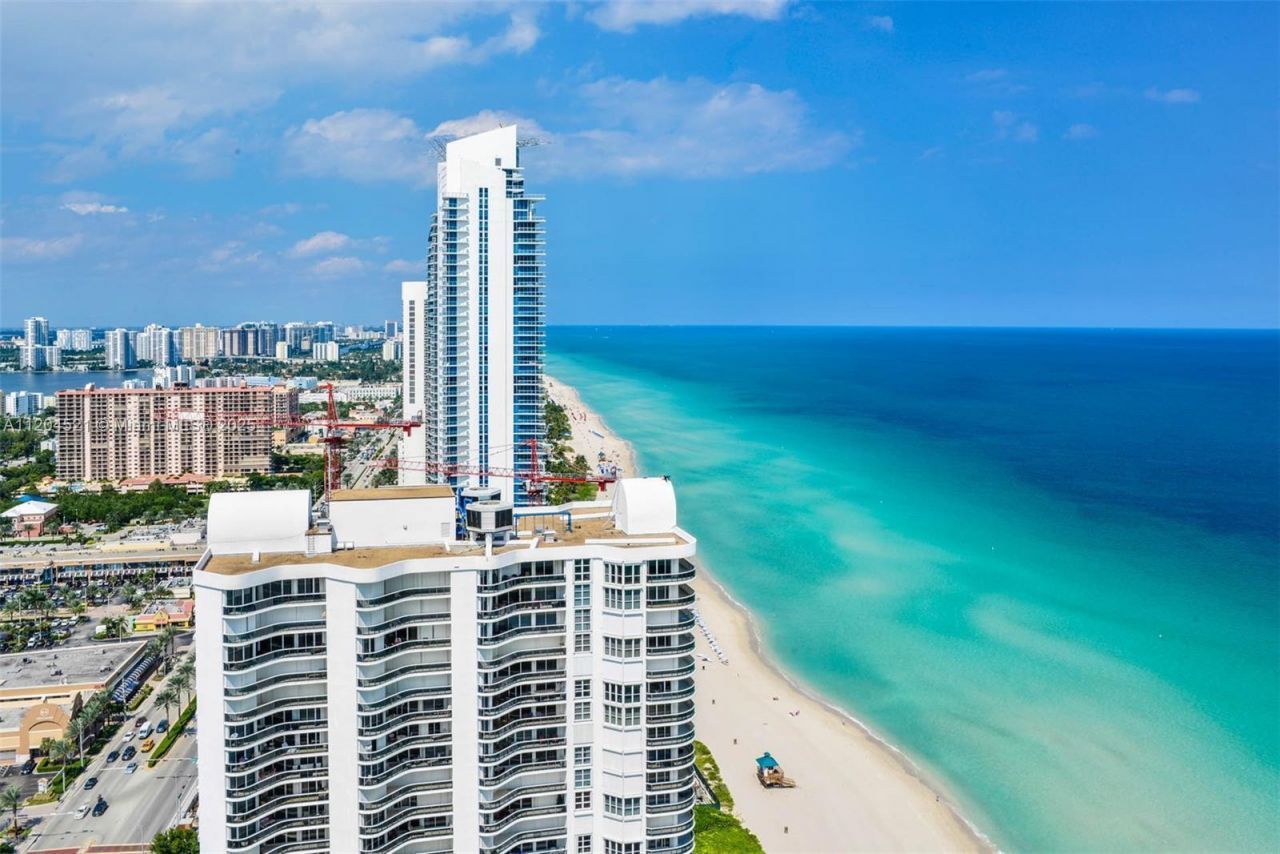 16699 Collins Ave, Unit 2704, Sunny Isles Beach, FL 33160 Photo
