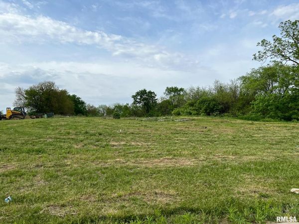 6417 W Ironwood Drive, Edwards, IL 61528