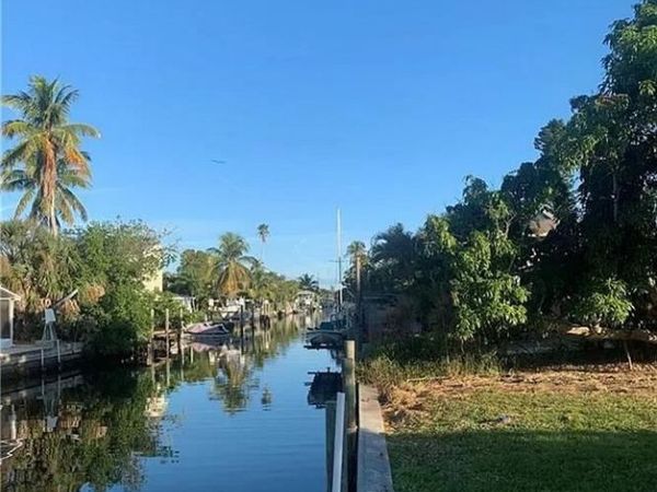 16281 Porto Bello ST, BOKEELIA, FL 33922