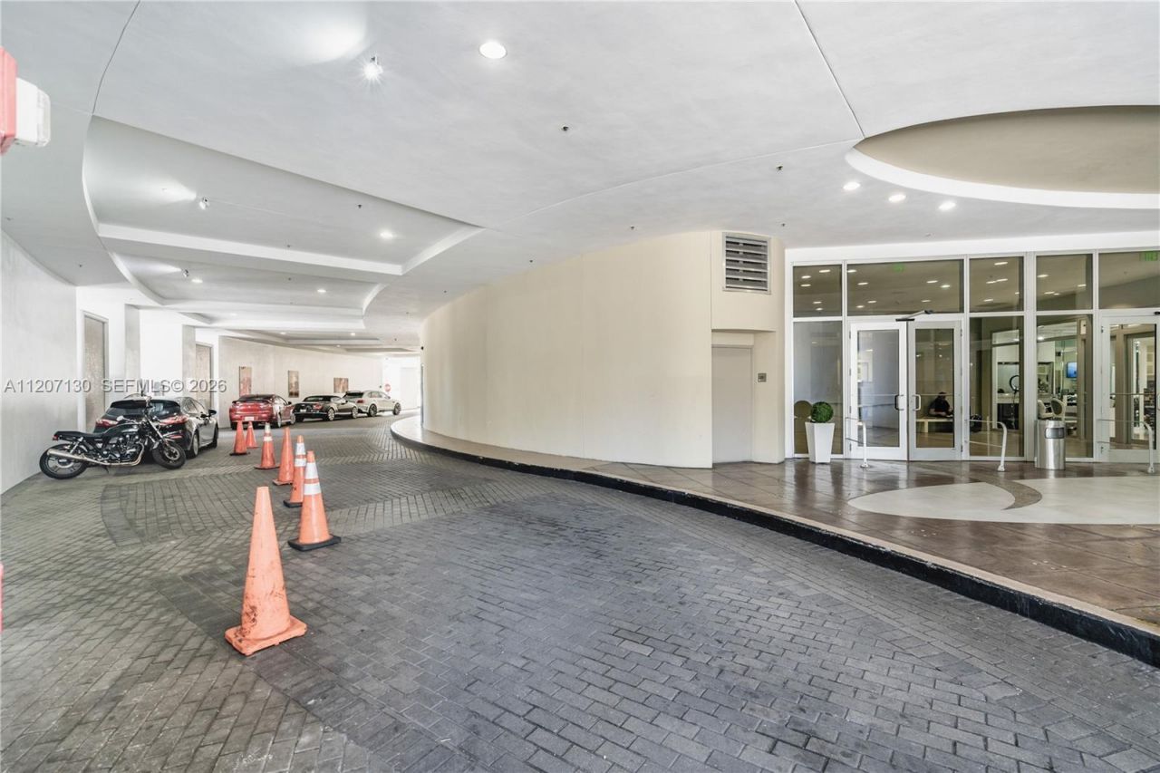 1750 N Bayshore Dr, Unit 3914, Miami, FL 33132 Photo