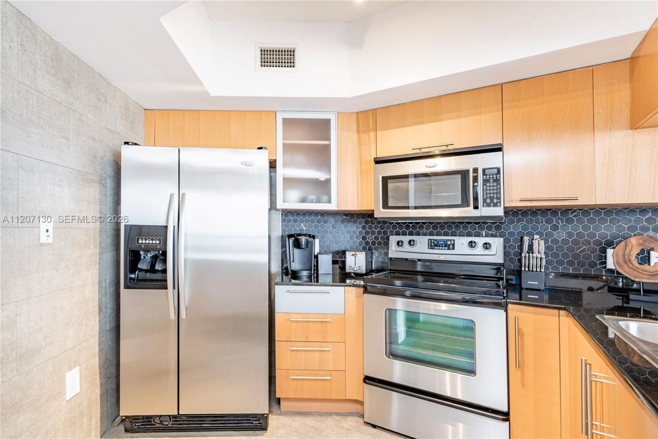 1750 N Bayshore Dr, Unit 3914, Miami, FL 33132 Photo