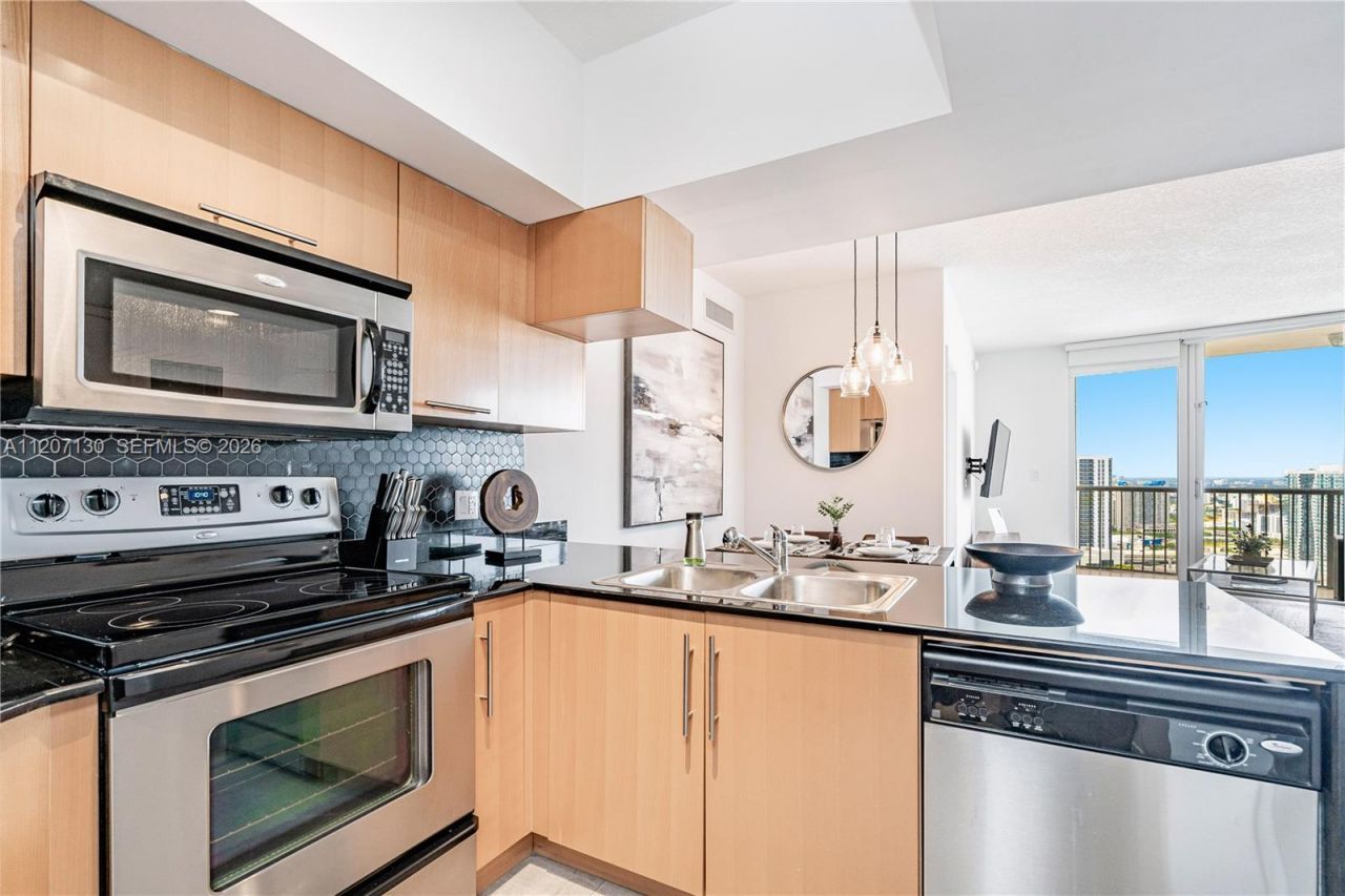 1750 N Bayshore Dr, Unit 3914, Miami, FL 33132 Photo