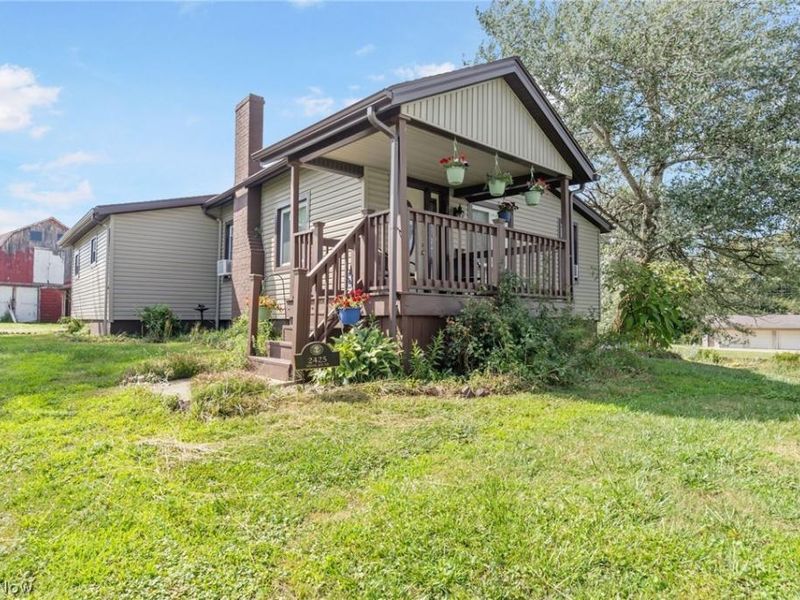 2425 Miday Avenue NE, East Canton, OH 44730 Photo 3