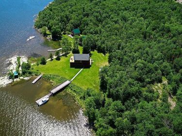 1526 Flag Island, Angle Inlet, MN 56711
