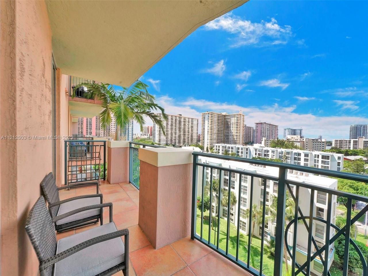 17555 Atlantic Blvd, Unit 806, Sunny Isles Beach, FL 33160 Photo