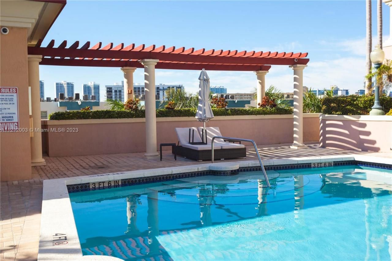 17555 Atlantic Blvd, Unit 806, Sunny Isles Beach, FL 33160 Photo