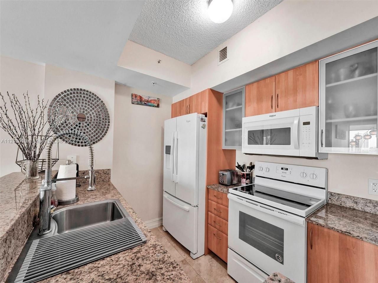 17555 Atlantic Blvd, Unit 806, Sunny Isles Beach, FL 33160 Photo