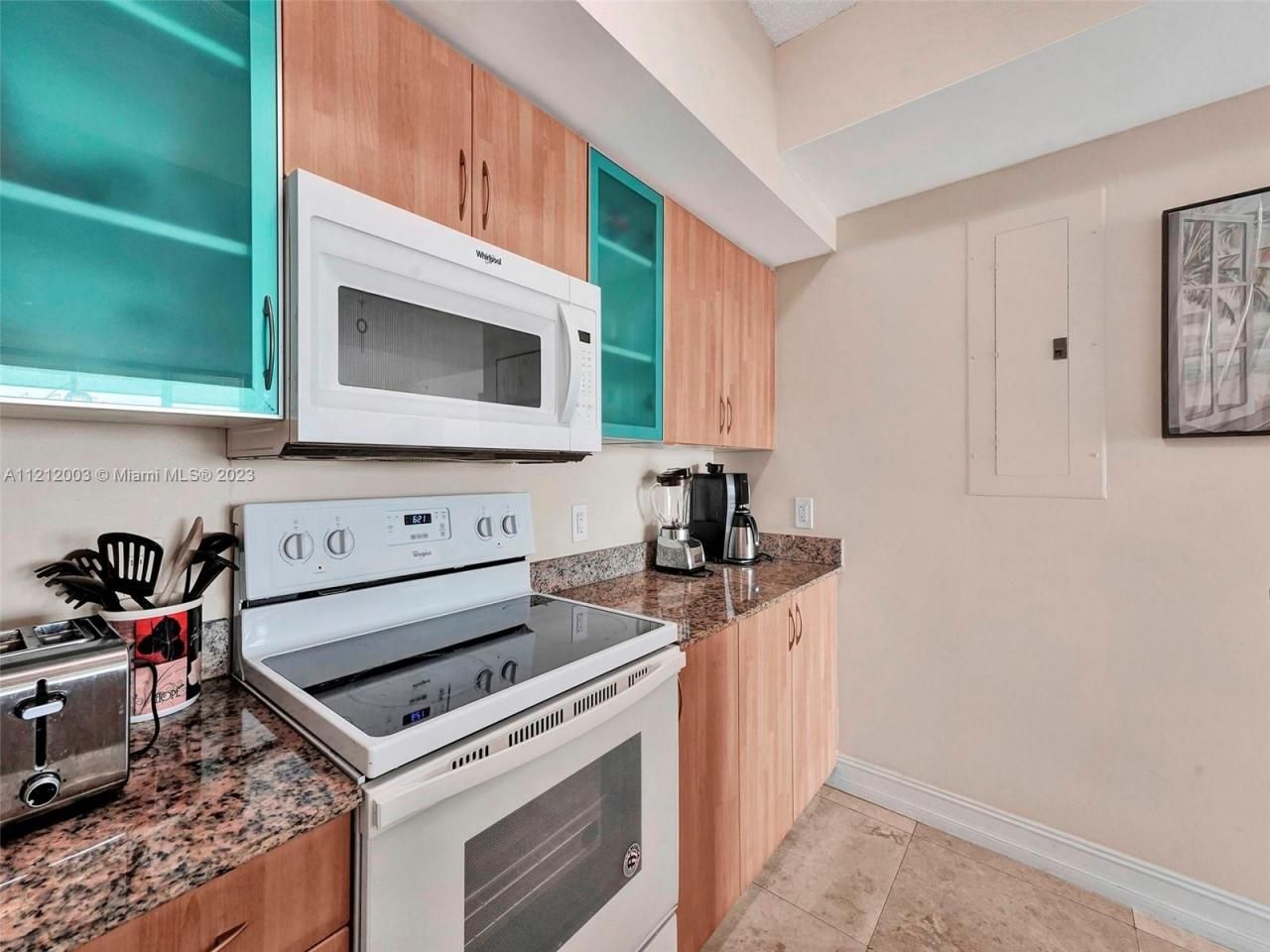 17555 Atlantic Blvd, Unit 806, Sunny Isles Beach, FL 33160 Photo