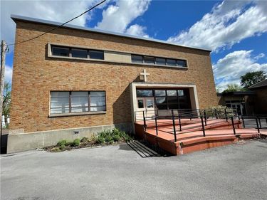 89 E Genesee Street, Auburn, NY 13021