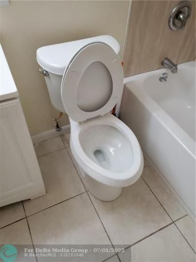 5911 Washington Street, Unit 102, Hollywood, FL 33023 Photo