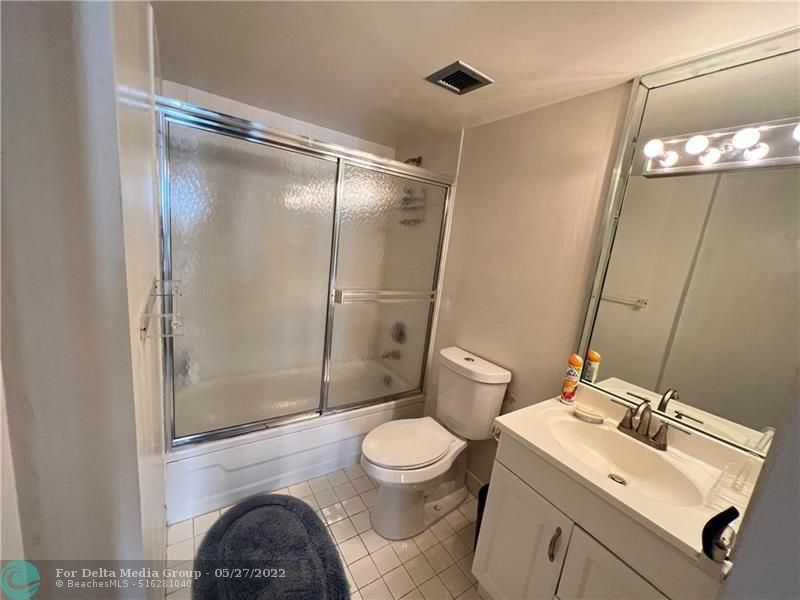 1440 Brickell Bay Drive, Unit 606, Miami, FL 33131 Photo