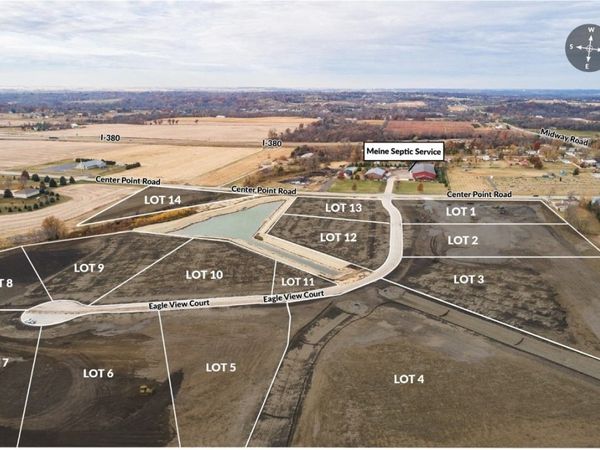 3350 Eagle View Court, Robins, IA 52328