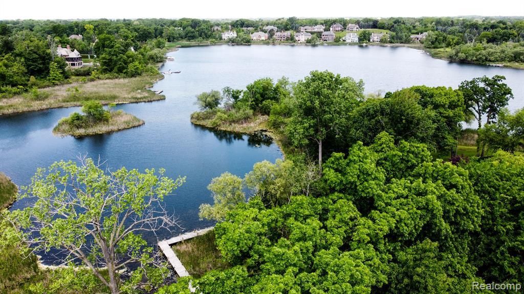 2630 Turtle Lake Drive, Bloomfield Township, MI 48302 Main Photo