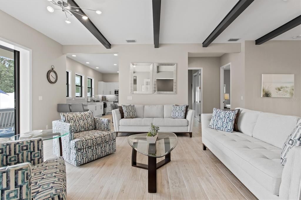 1905 Tulip Drive, Sarasota, FL 34239 Photo