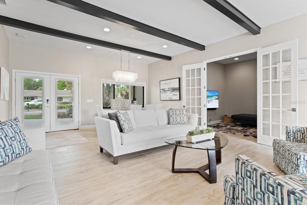 1905 Tulip Drive, Sarasota, FL 34239 Photo