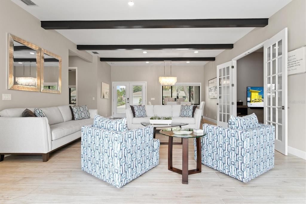 1905 Tulip Drive, Sarasota, FL 34239 Photo