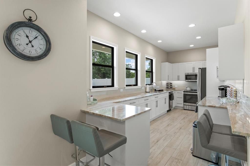 1905 Tulip Drive, Sarasota, FL 34239 Photo