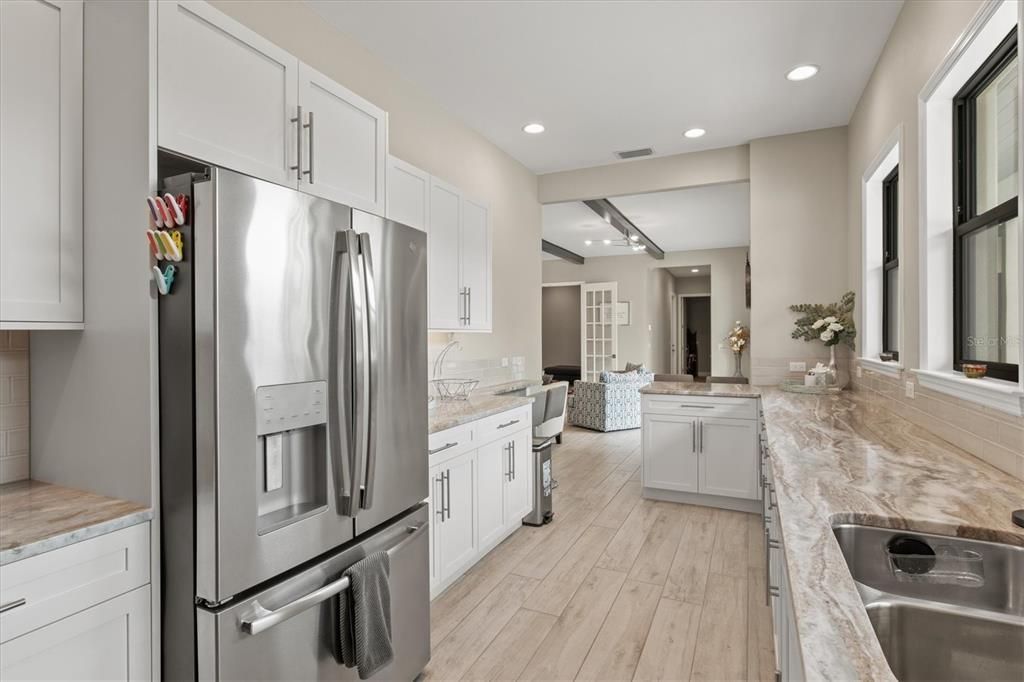 1905 Tulip Drive, Sarasota, FL 34239 Photo