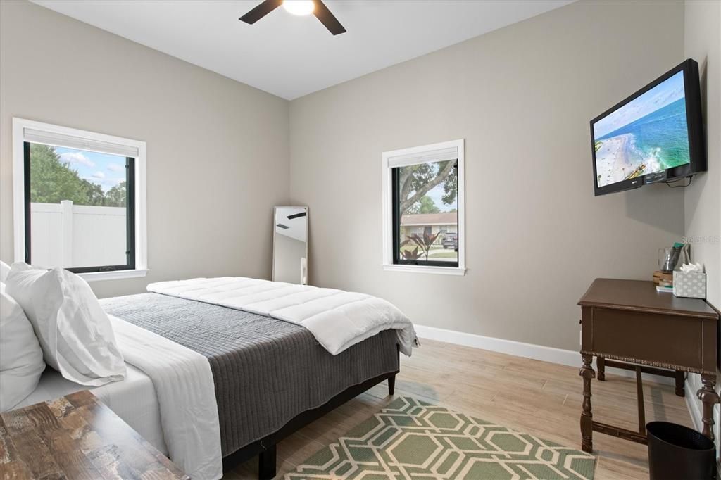 1905 Tulip Drive, Sarasota, FL 34239 Photo